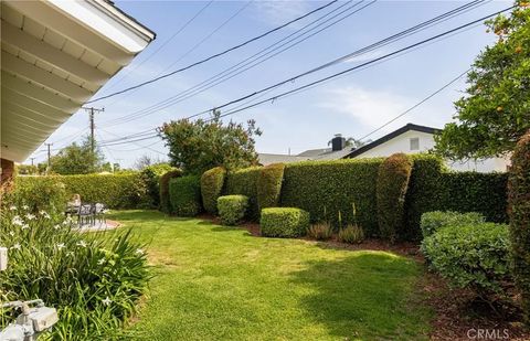 Tiny photo for 3230 Washington Avenue, Costa Mesa, CA 92626 (MLS # OC26048640)