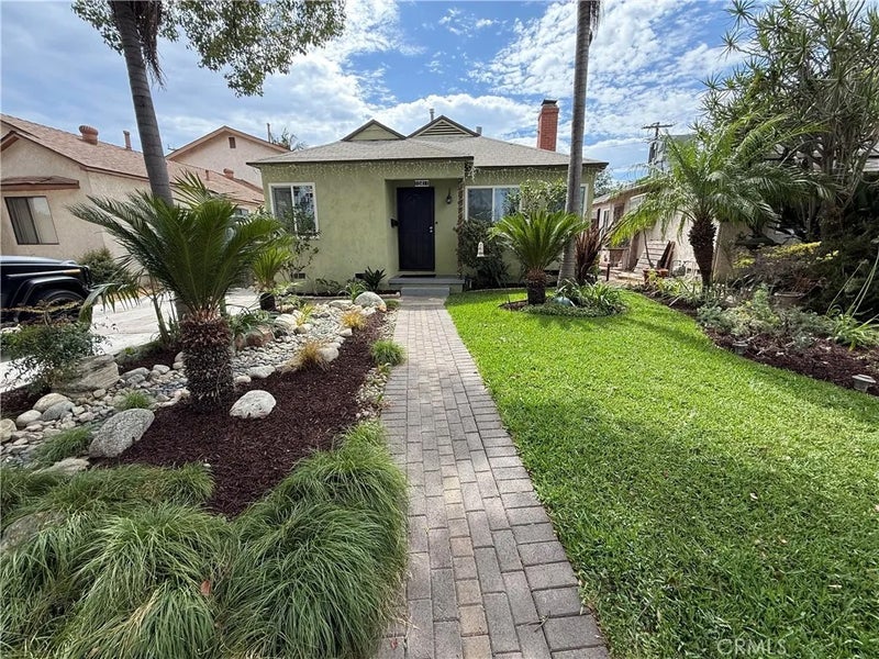 10411 Pinehurst