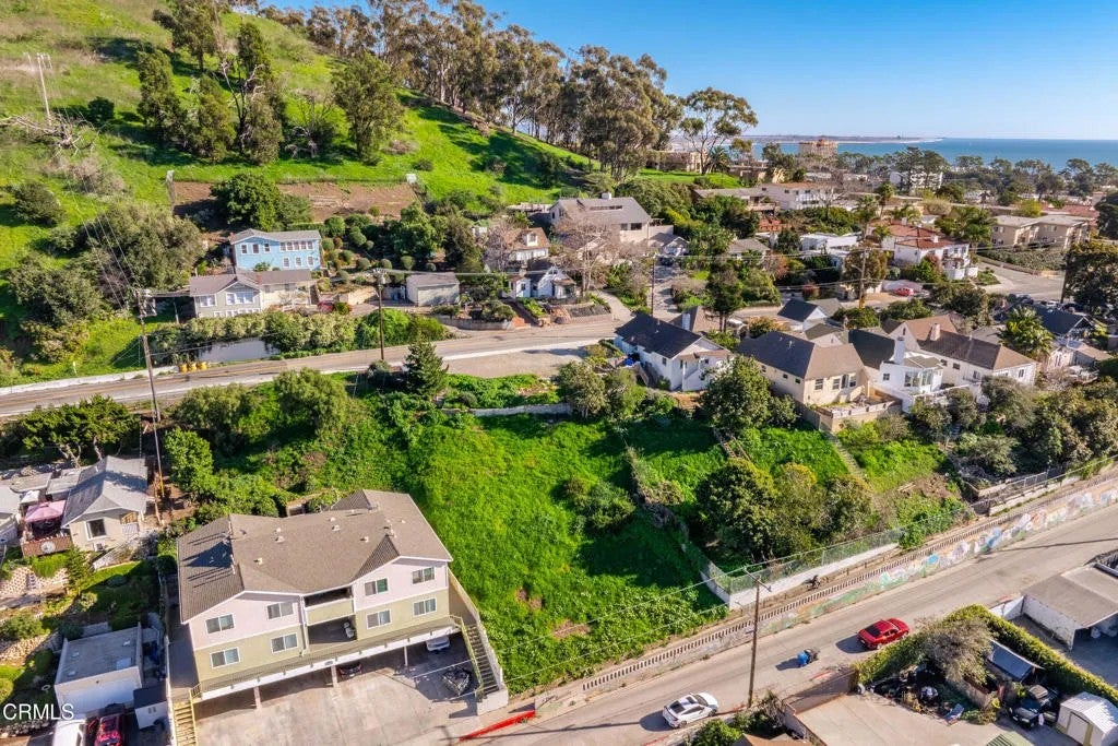 Photo of 257 Cedar St, Ventura, CA 93001 (MLS # V1-36017)