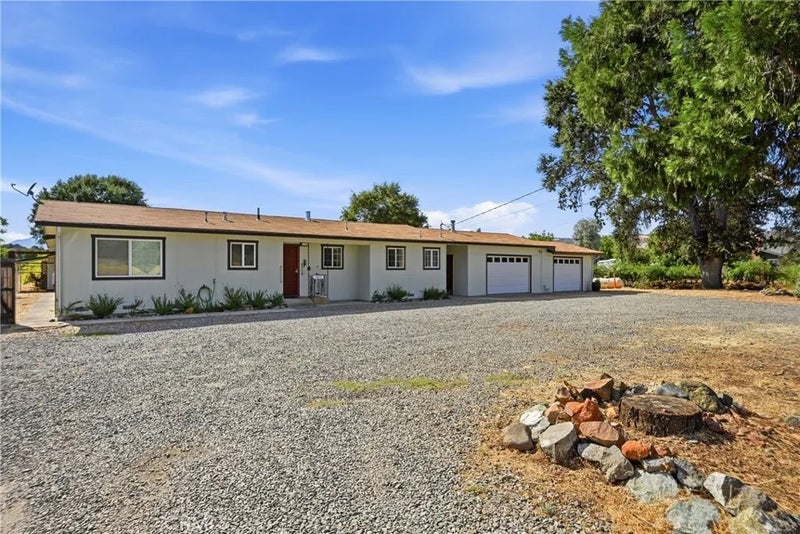 2875 Old Highway 53