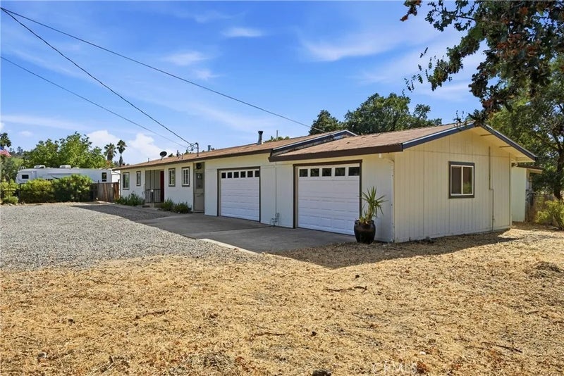 2875 Old Highway 53