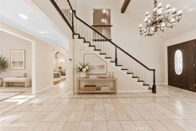 2127 Canyon Road