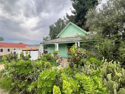 Photo of 800 W Graham Ave, Lake Elsinore, CA 92530 (MLS # OC26031863)