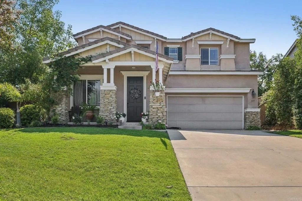 Photo of 377 Natalie Way, Fallbrook, CA 92028 (MLS # NDP2605640)