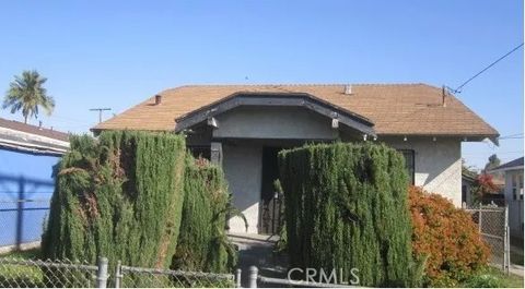 Photo of 315 W Cedar St, Compton, CA 90220 (MLS # MB26052893)
