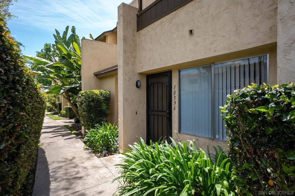 Photo of 10596 Kerrigan Court, Santee, CA 92071 (MLS # 260009757)