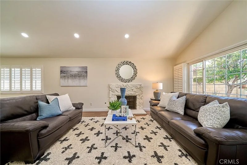 8431 Lexington