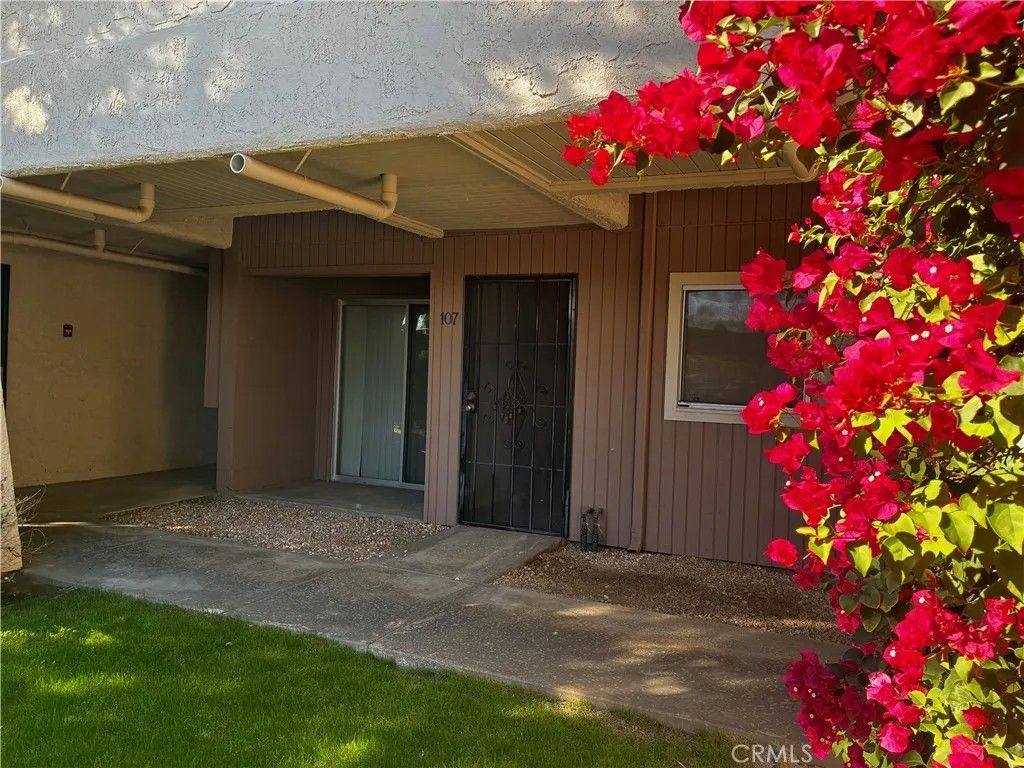 Photo of 575 N Villa Court #107, Palm Springs, CA 92262 (MLS # CV25277790)
