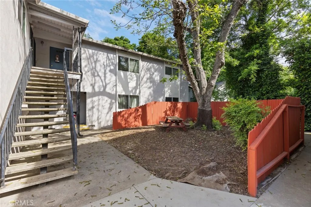 180 E 1st Avenue
