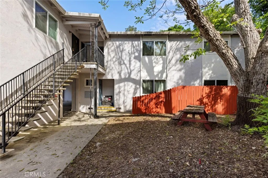 180 E 1st Avenue