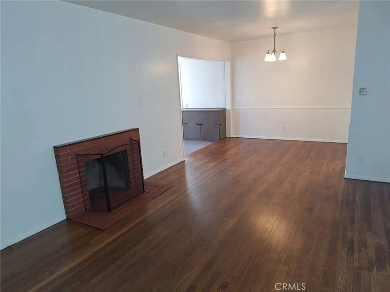 2813 Sonoma