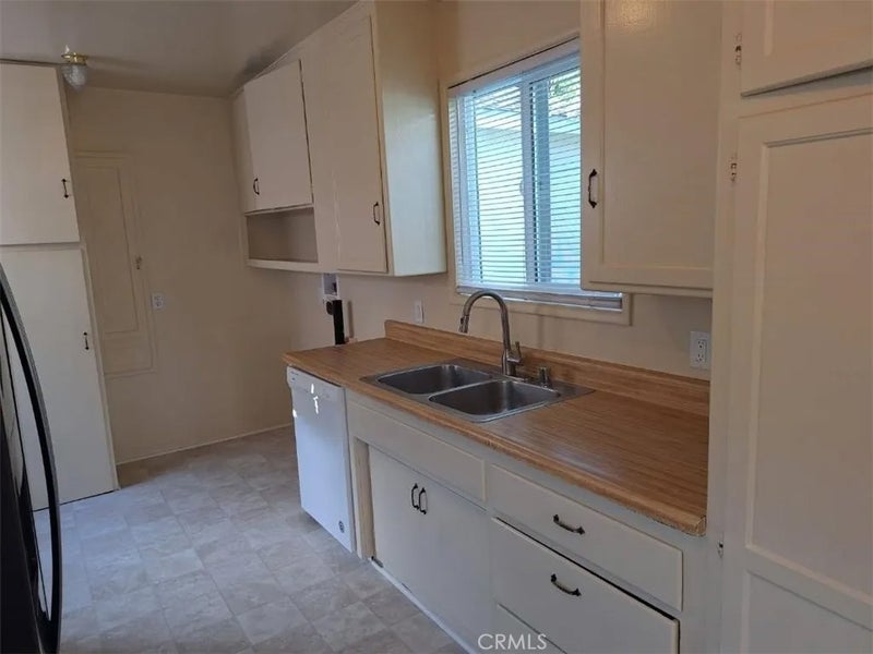 2813 Sonoma