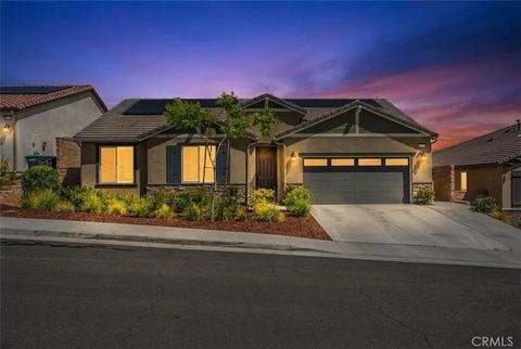 Photo of 16647 Evelyn Place, Lake Elsinore, CA 92530 (MLS # PW26086900)