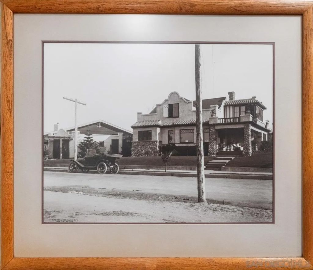 Photo of 4321 Valle Vista, San Diego, CA 92103 (MLS # 260003673)