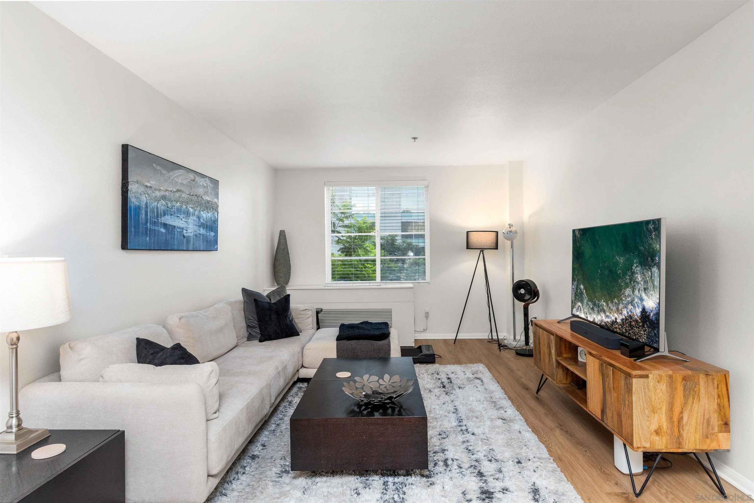 1435 India St. 405