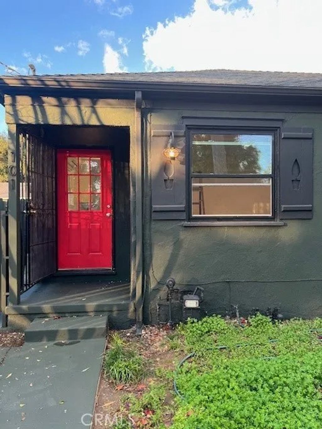 Photo of 101 E Montana St, Pasadena, CA 91103 (MLS # WS26000965)