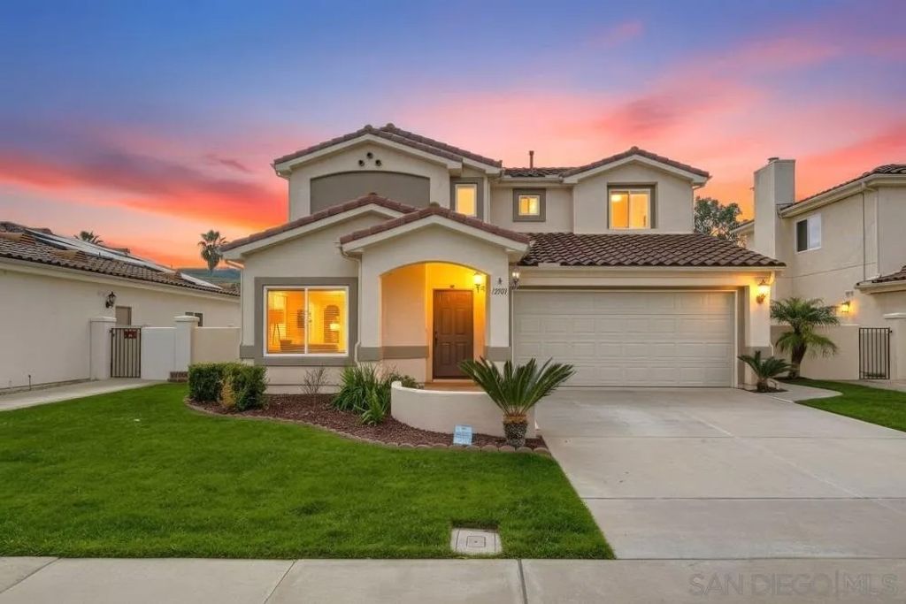 Photo of 12701 Oak Knoll Rd, Poway, CA 92064 (MLS # 260005141)