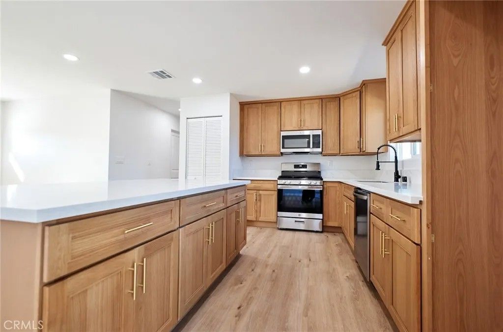 Photo of 3371 Amhurst Dr, Riverside, CA 92503 (MLS # CV26012400)