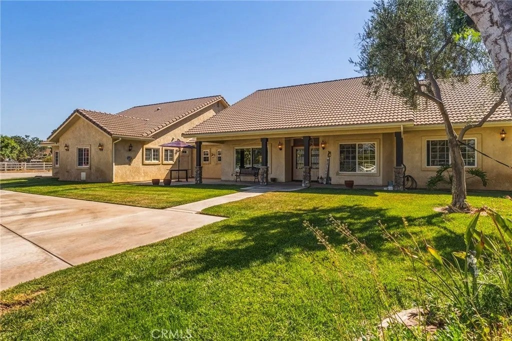Photo of 24155 Maze Stone Court, Hemet, CA 92545 (MLS # HD26124534)