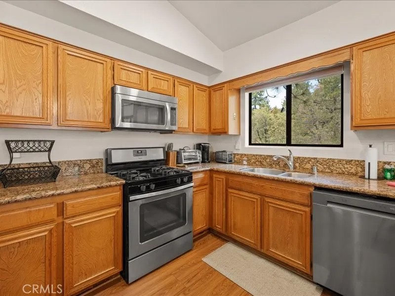 820 Villa Grove