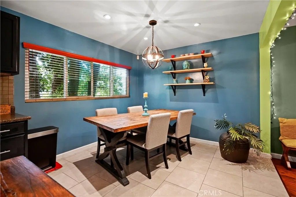 Photo of 15457 Moorpark Street #1, Sherman Oaks, CA 91403 (MLS # SR25270092)