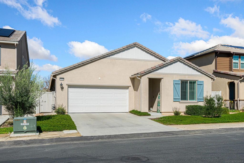 Photo of 27936 Autumn Ct, Valley Center, CA 92082 (MLS # 260004748)