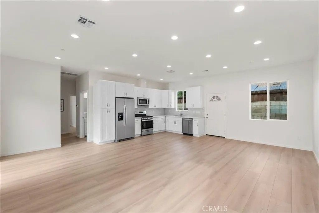 Photo of 8571 Lurline Avenue, Winnetka, CA 91306 (MLS # GD26006431)