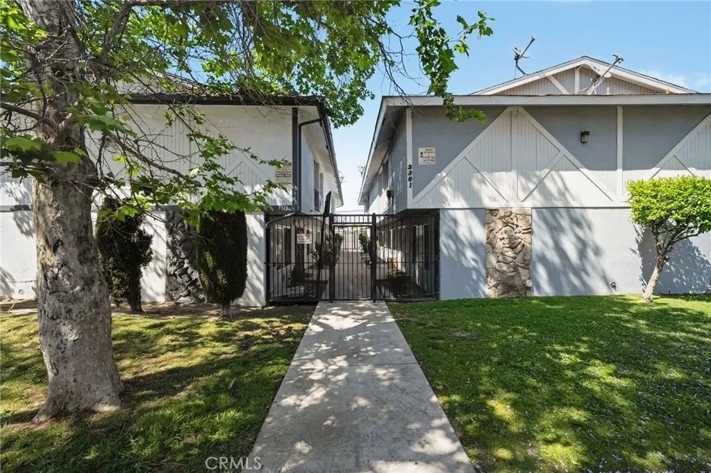 Photo of 3371 E Andy, Long Beach, CA 90805 (MLS # PW26084203)