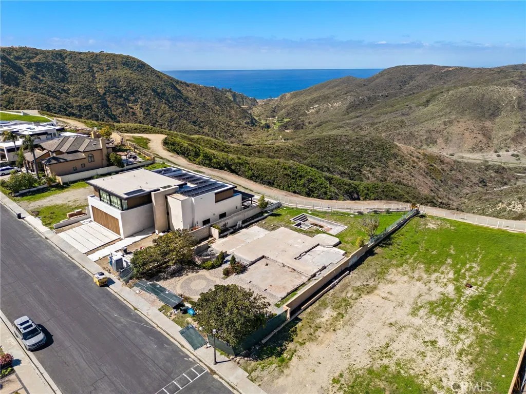 23 Coronado Pointe