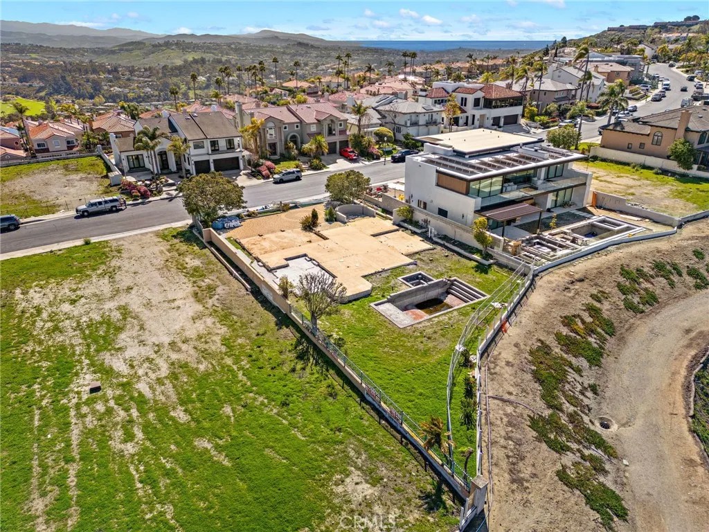 23 Coronado Pointe