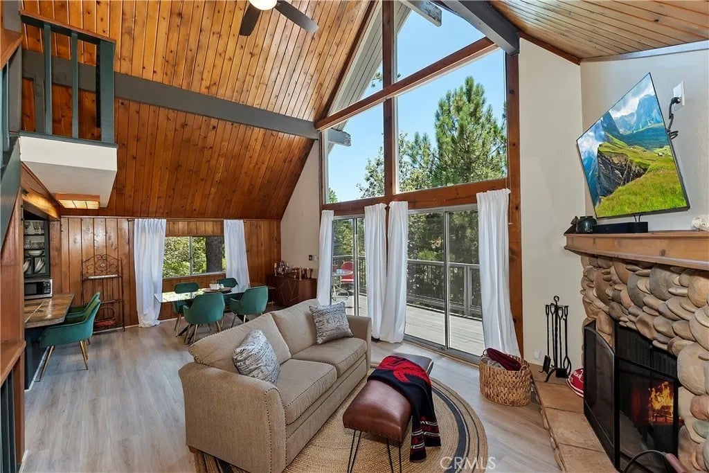 27230 Peninsula