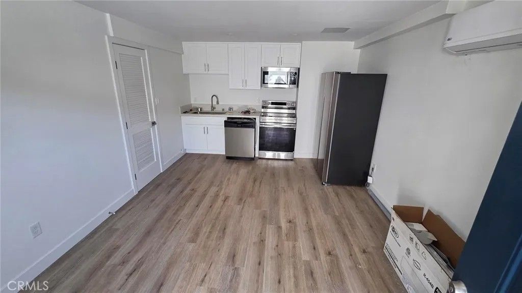 Photo of 988 El Camino Dr #105, Costa Mesa, CA 92626 (MLS # OC26056574)