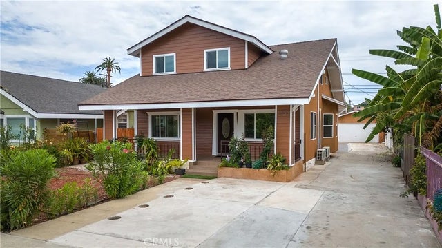 1330 W 48th, Los Angeles