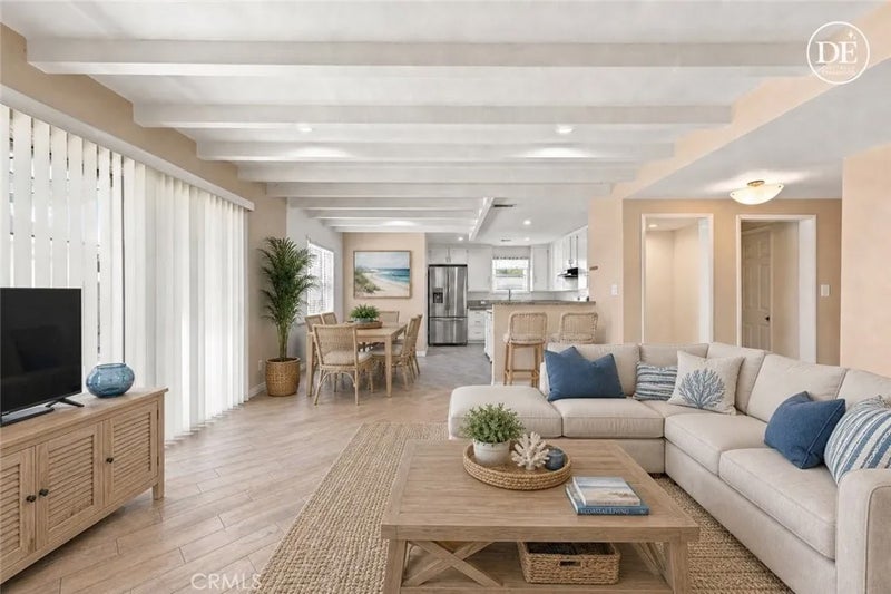 1202 N Ventura