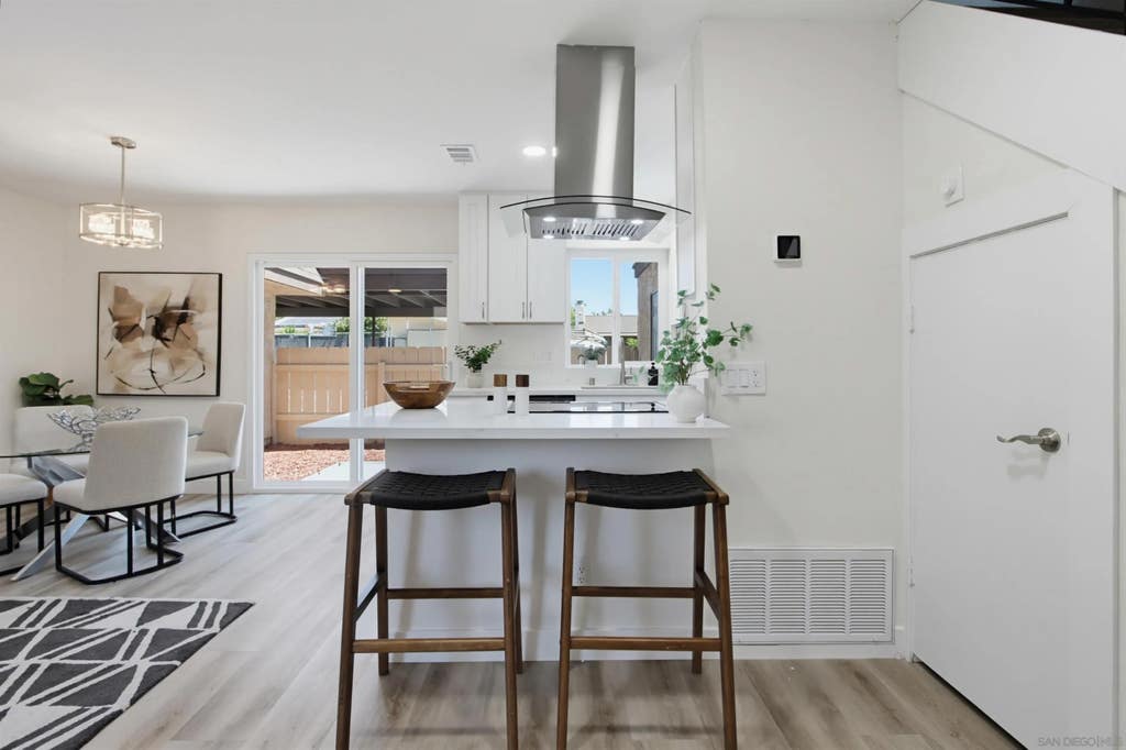 Photo of 2121 E Grand Ave #C12, Escondido, CA 92027 (MLS # 260020479)