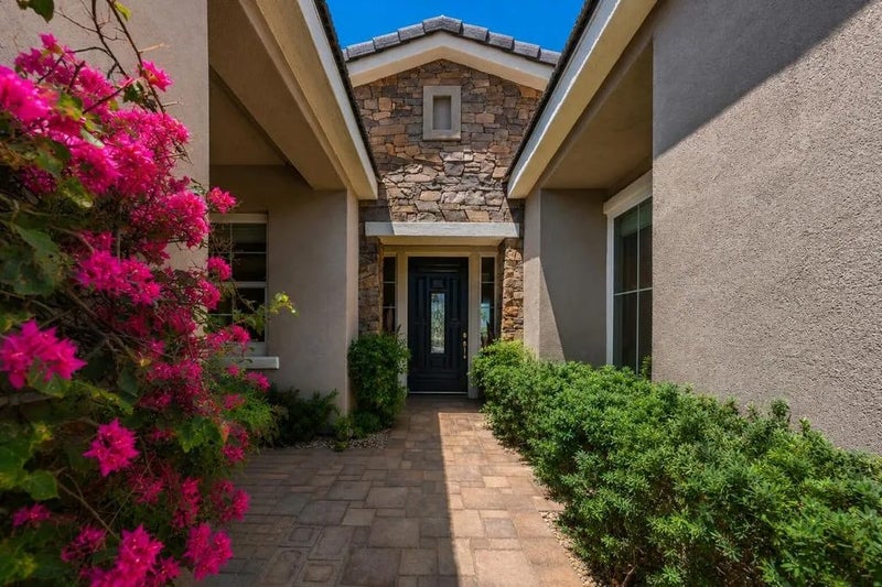 81206 Barrel Cactus Road