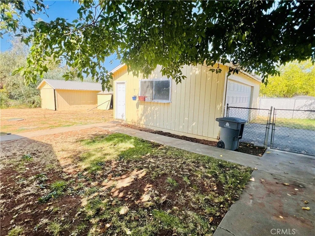 2520 Esperanza