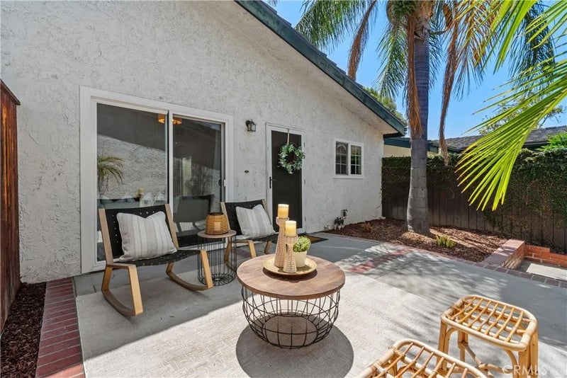 1048 Royal Oaks H