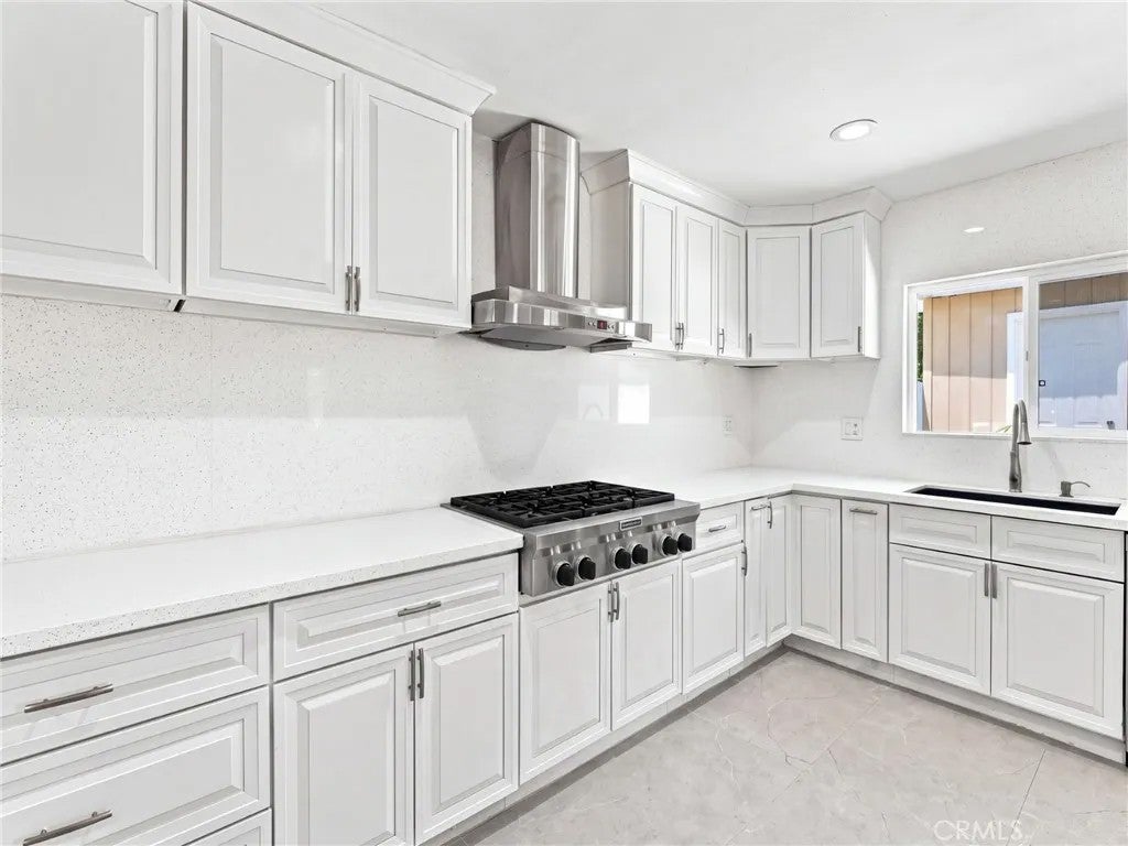 1623 N Vallejo