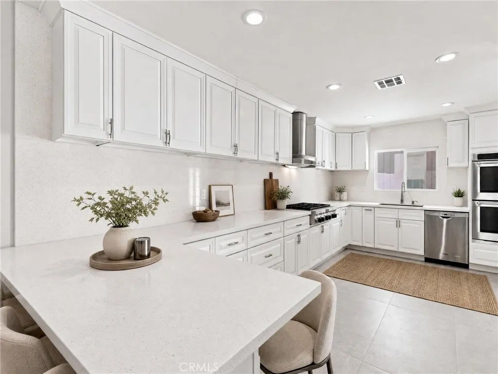 1623 N Vallejo
