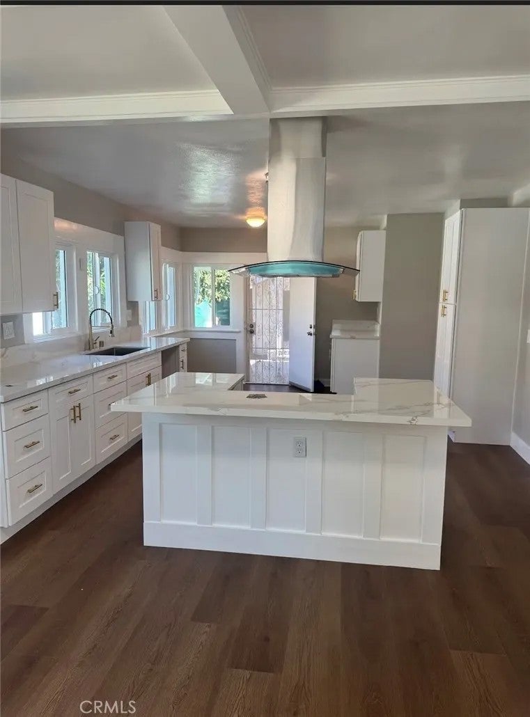 2022 W 31st