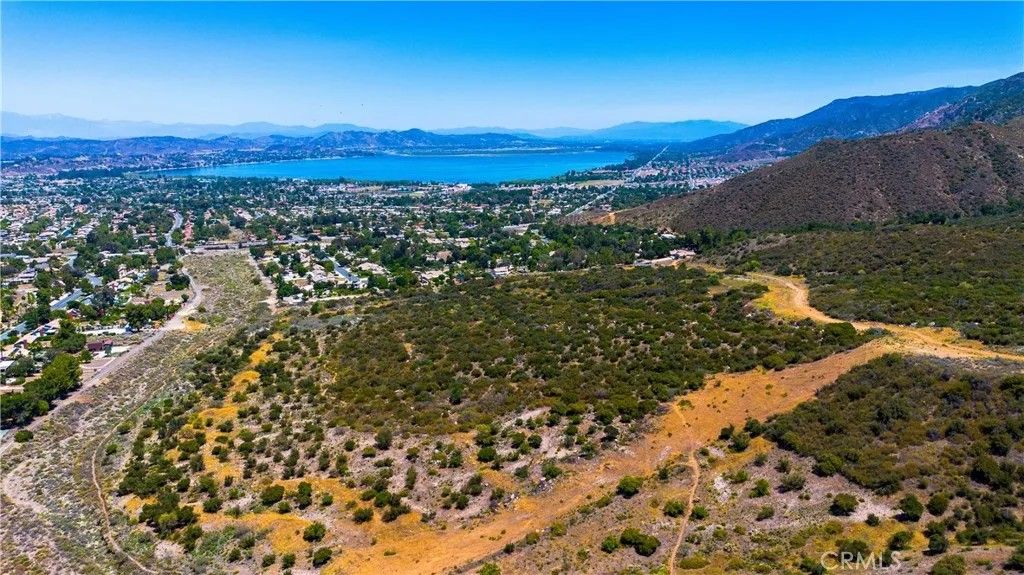 Photo of 0 Leach Canyon Rd, Lake Elsinore, CA 92530 (MLS # DW25215715)