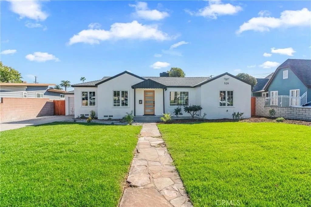 Photo of 526 E G St, Ontario, CA 91764 (MLS # TR25242153)