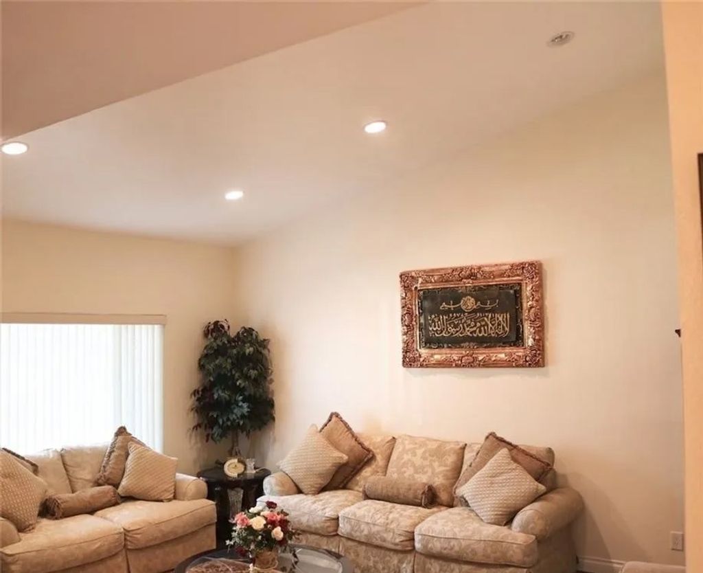 Photo of 10638 Balcom Avenue, Granada Hills, CA 91344 (MLS # SR26084061)