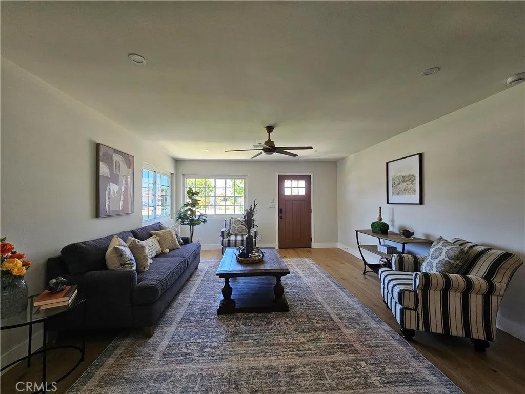 2362 W 234th