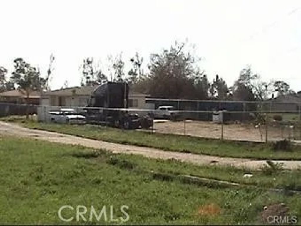 Photo of 16445 Arrow Blvd, Fontana, CA 92335 (MLS # IG26065483)