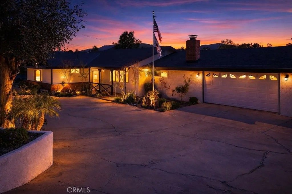 Photo of 19830 Grant St, Corona, CA 92881 (MLS # IV26061459)