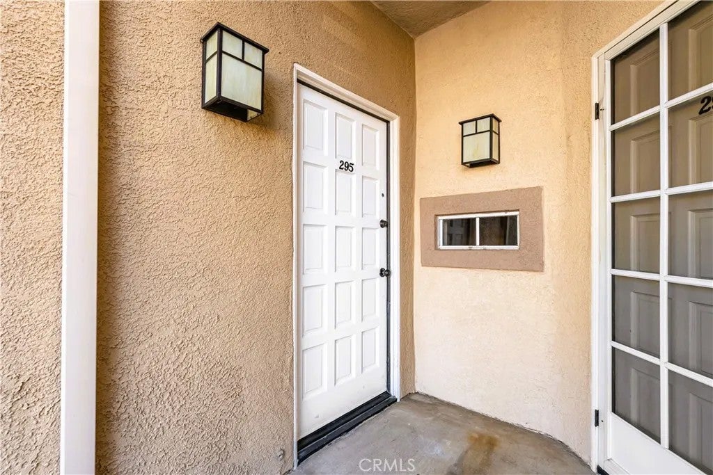 23609 Del Monte 295