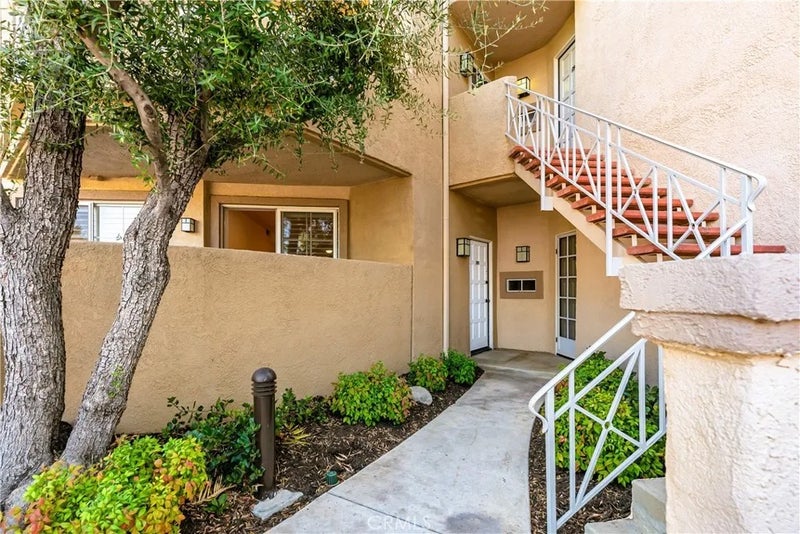 23609 Del Monte 295