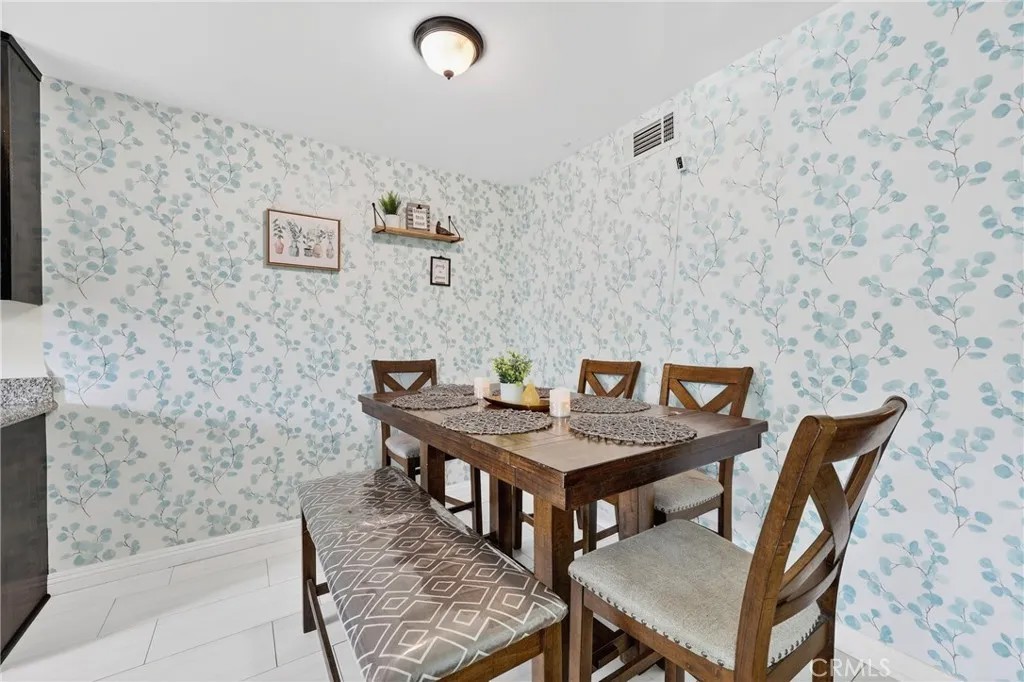2130 Eveningside